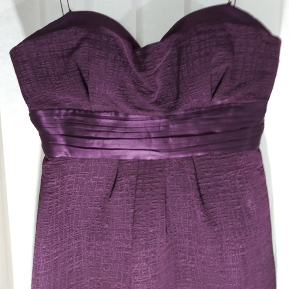 Elie Tahari Dresses & Skirts - Elie Tahari - Strapless Party/Cocktail Dress-Sz 4